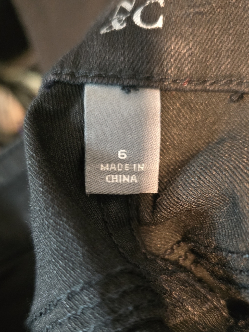 New York & Company Black Curvy Low-Rise Bootcut Jeans Size 6 NWT - Picture 11 of 14